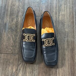 Women’s Tod's Black Leather Loafers with Gold Accent Italian size 40